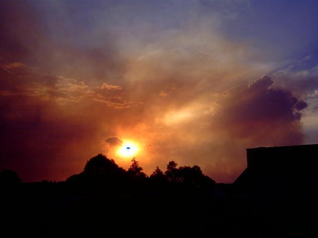 51_16Jan03_sunset(From UC)