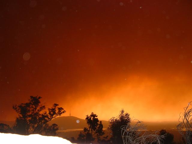 71telstra_tower_from_red_hill